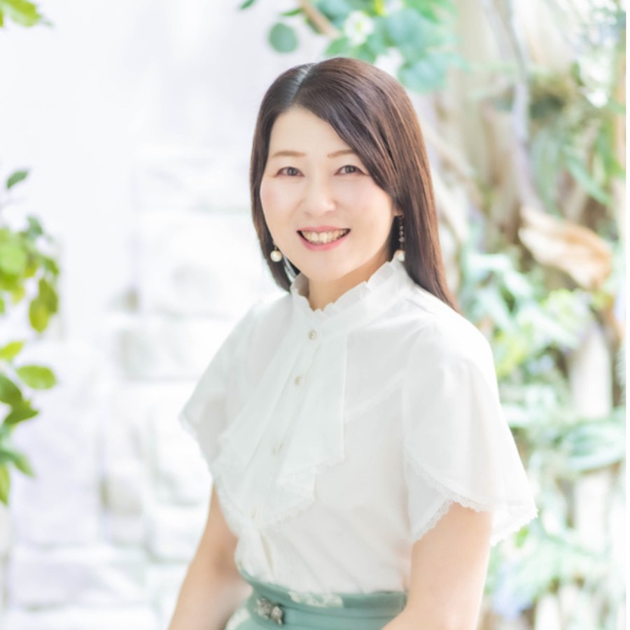 ヒプノセラピスト 越水有里子